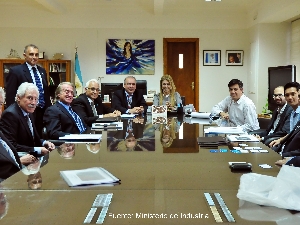 Reunin en Industria por las represas Nstor Kirchner y Jorge Cepernic